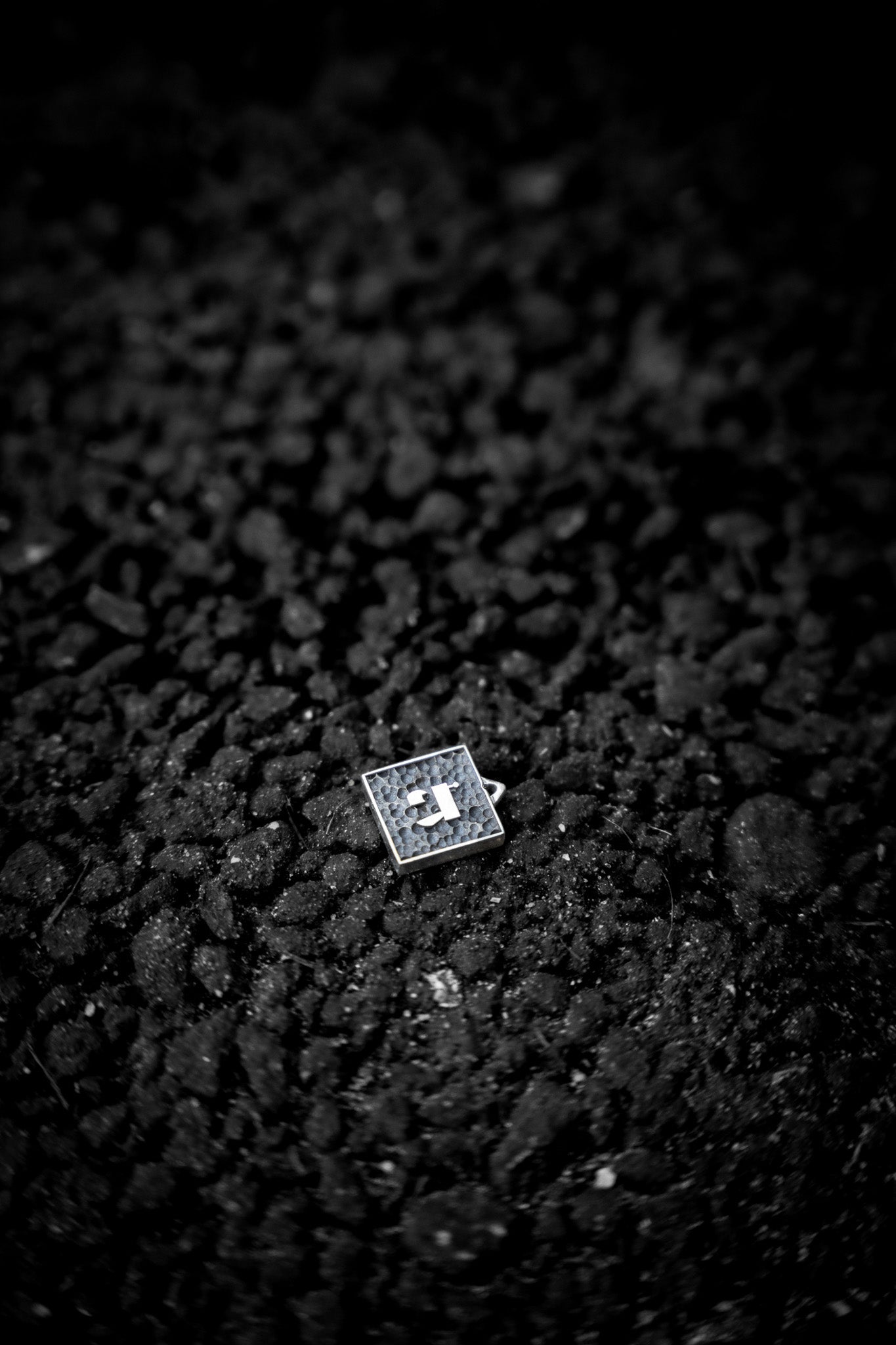 925 Silver Minimalist ה׳ Pendant