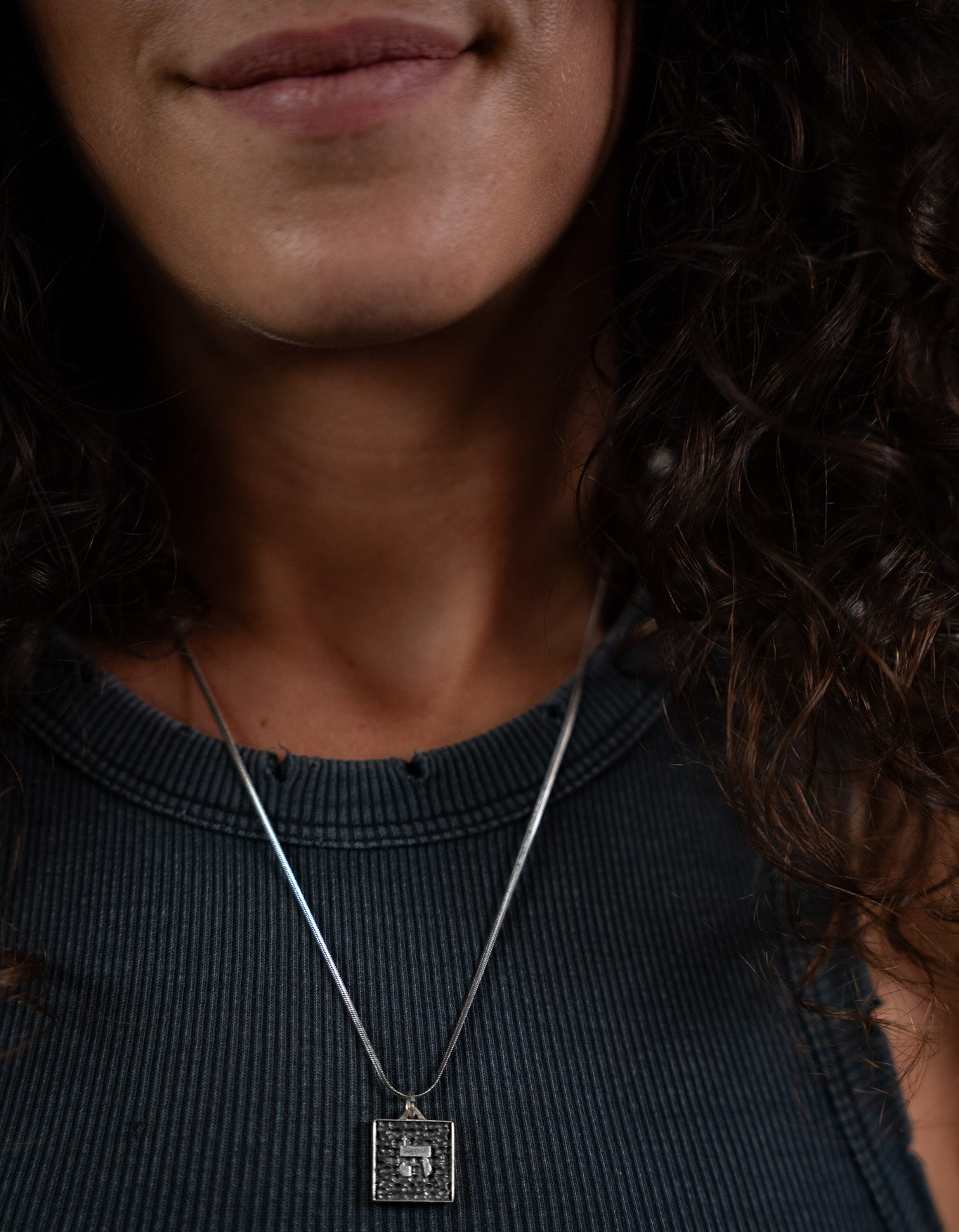 925 Silver ה׳ (Hashem) Pendant – Women's