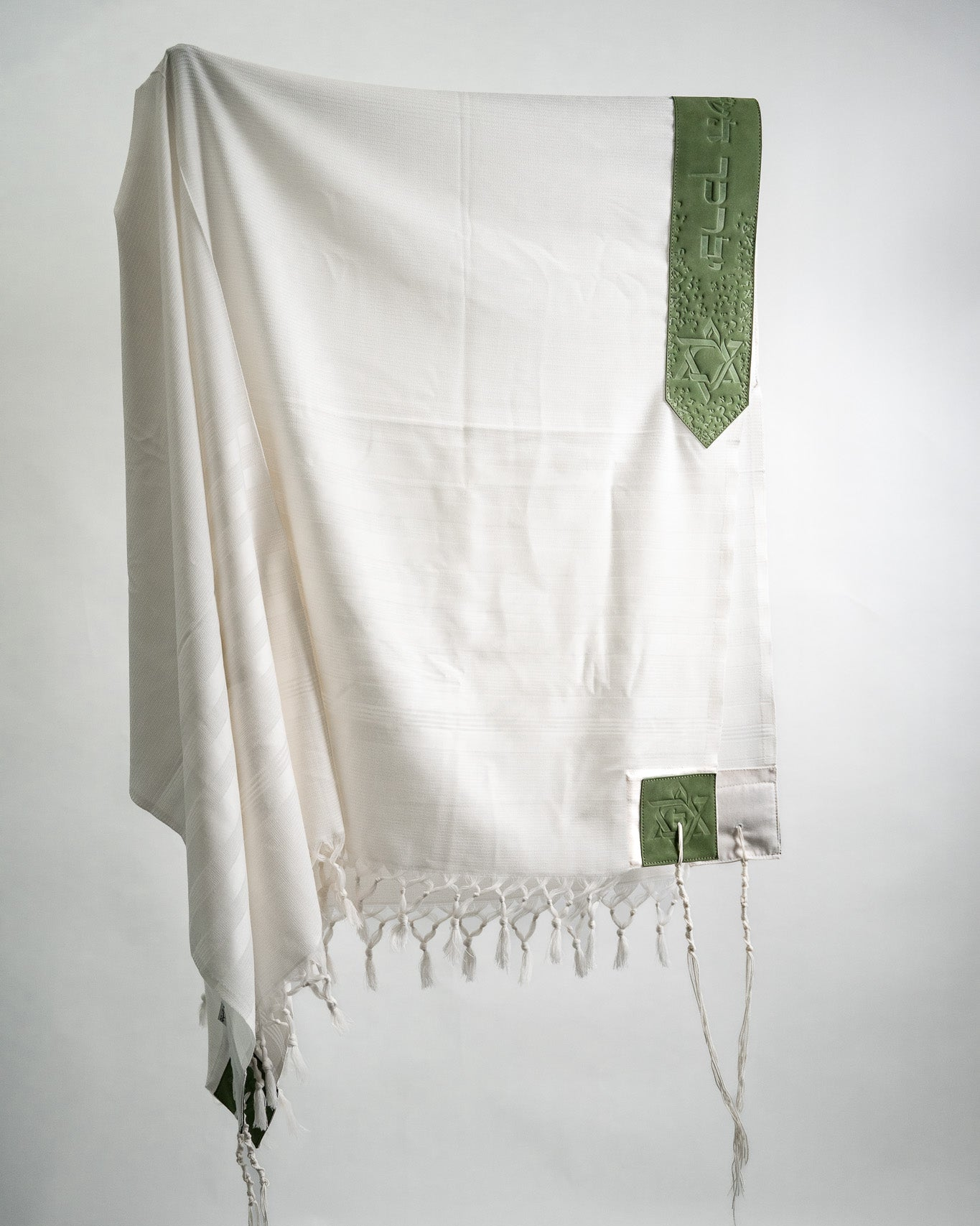Wool Tallit & Leather Atara Set – White & Green