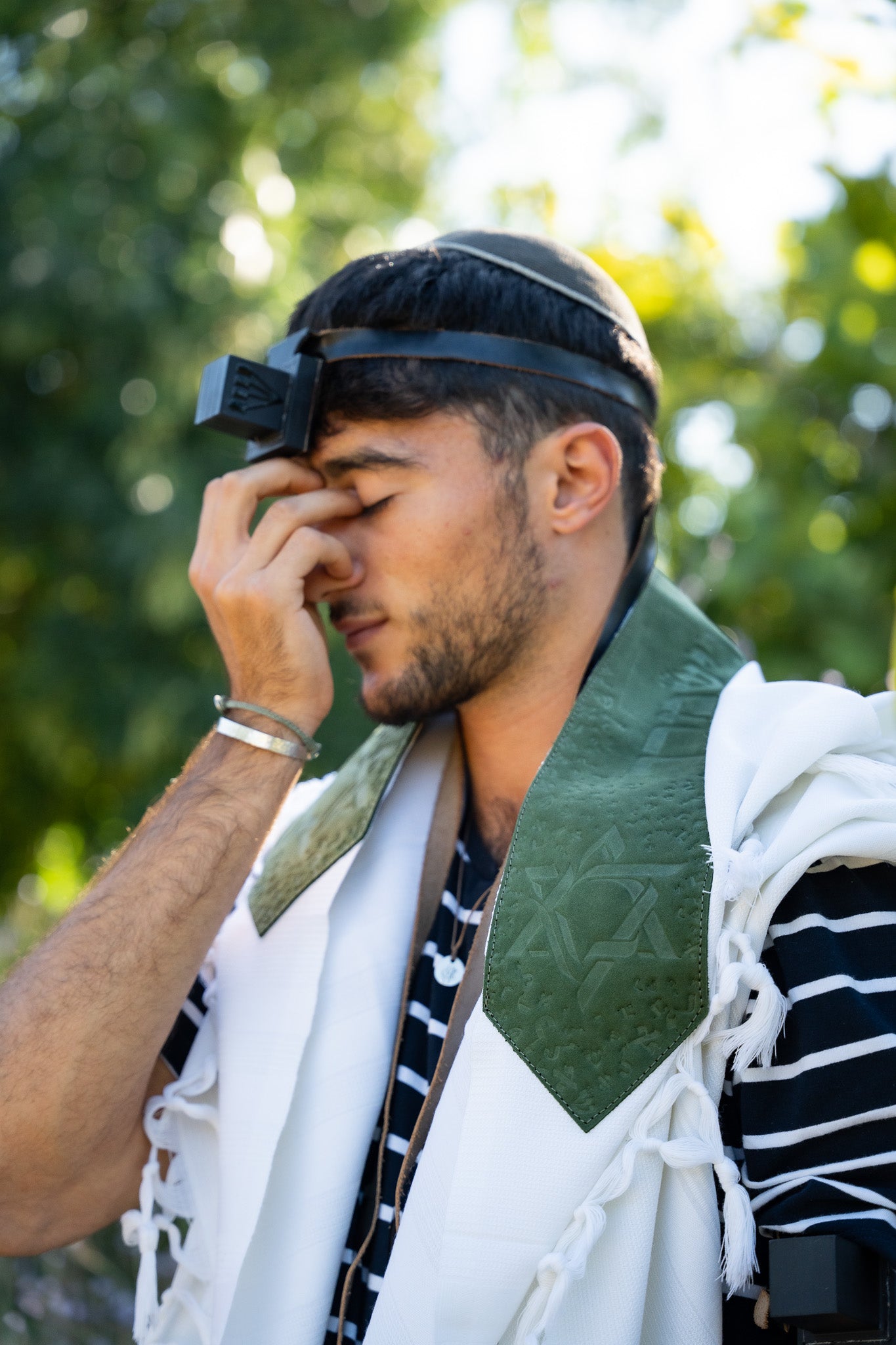 Wool Tallit & Leather Atara Set – White & Green