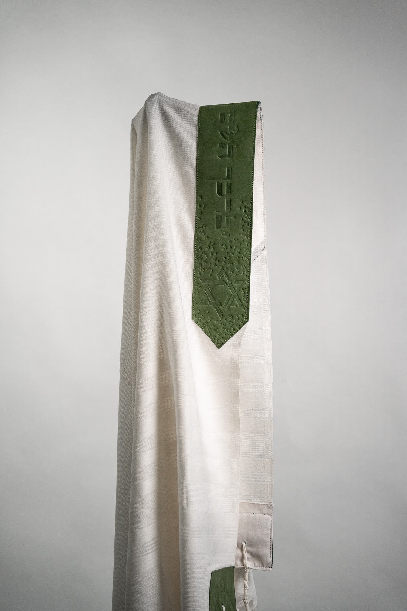 Wool Tallit & Leather Atara Set – White & Green